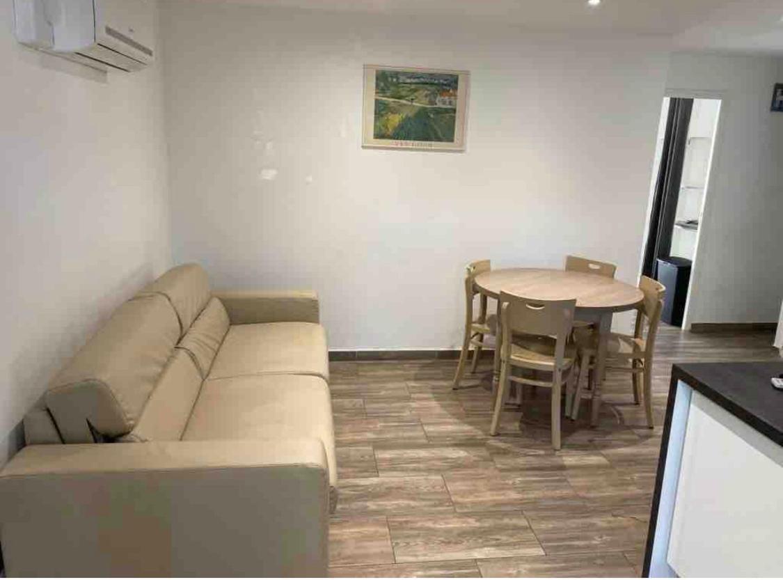 Appartements Meublees A Cote De L'Aeroport Marseille Provence Marignane Zewnętrze zdjęcie