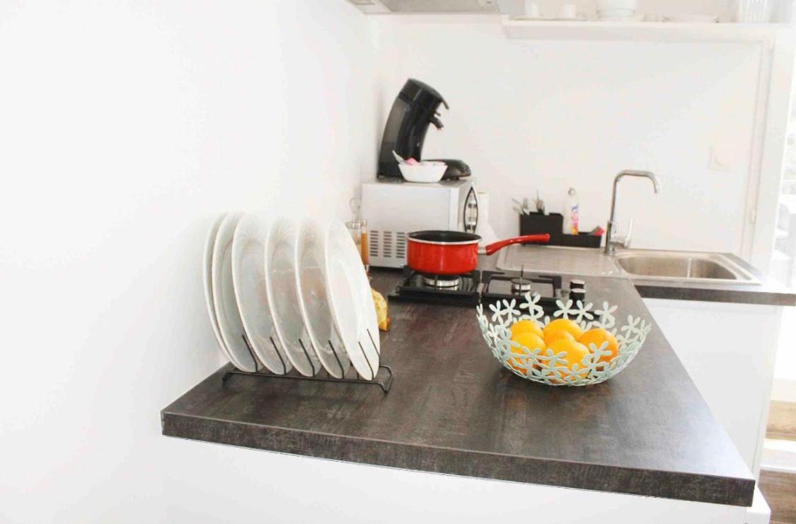 Appartements Meublees A Cote De L'Aeroport Marseille Provence Marignane Zewnętrze zdjęcie