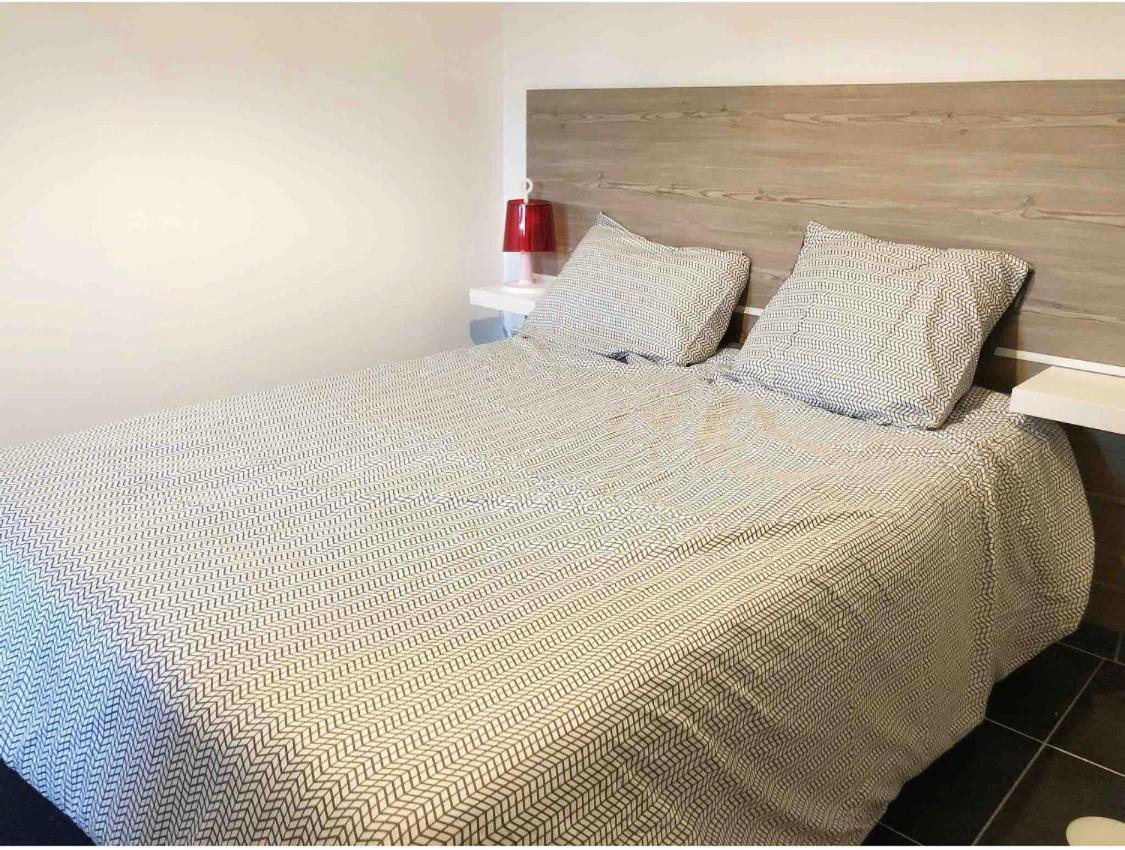 Appartements Meublees A Cote De L'Aeroport Marseille Provence Marignane Zewnętrze zdjęcie